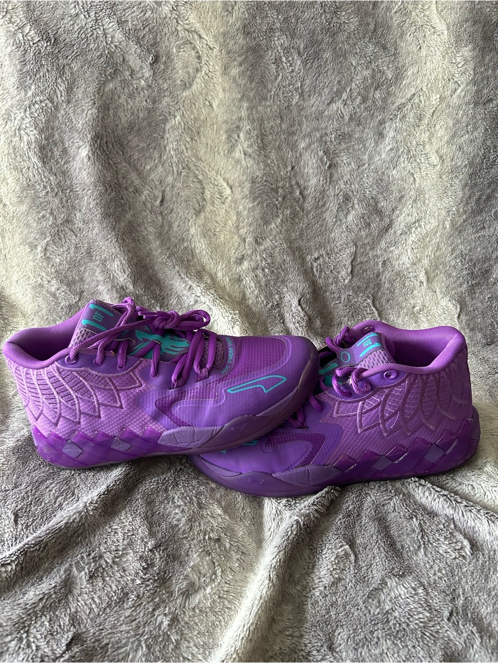 Puma MB.01 Queen City Lamelo Ball size 10 pads